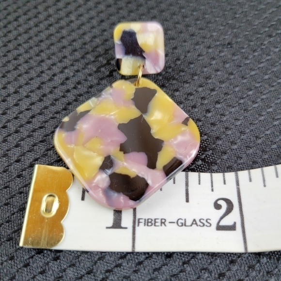 Shades of Soft Pink/Mustard/Black Acrylic Tortoise Earrings (#E15) - Picture 3 of 3